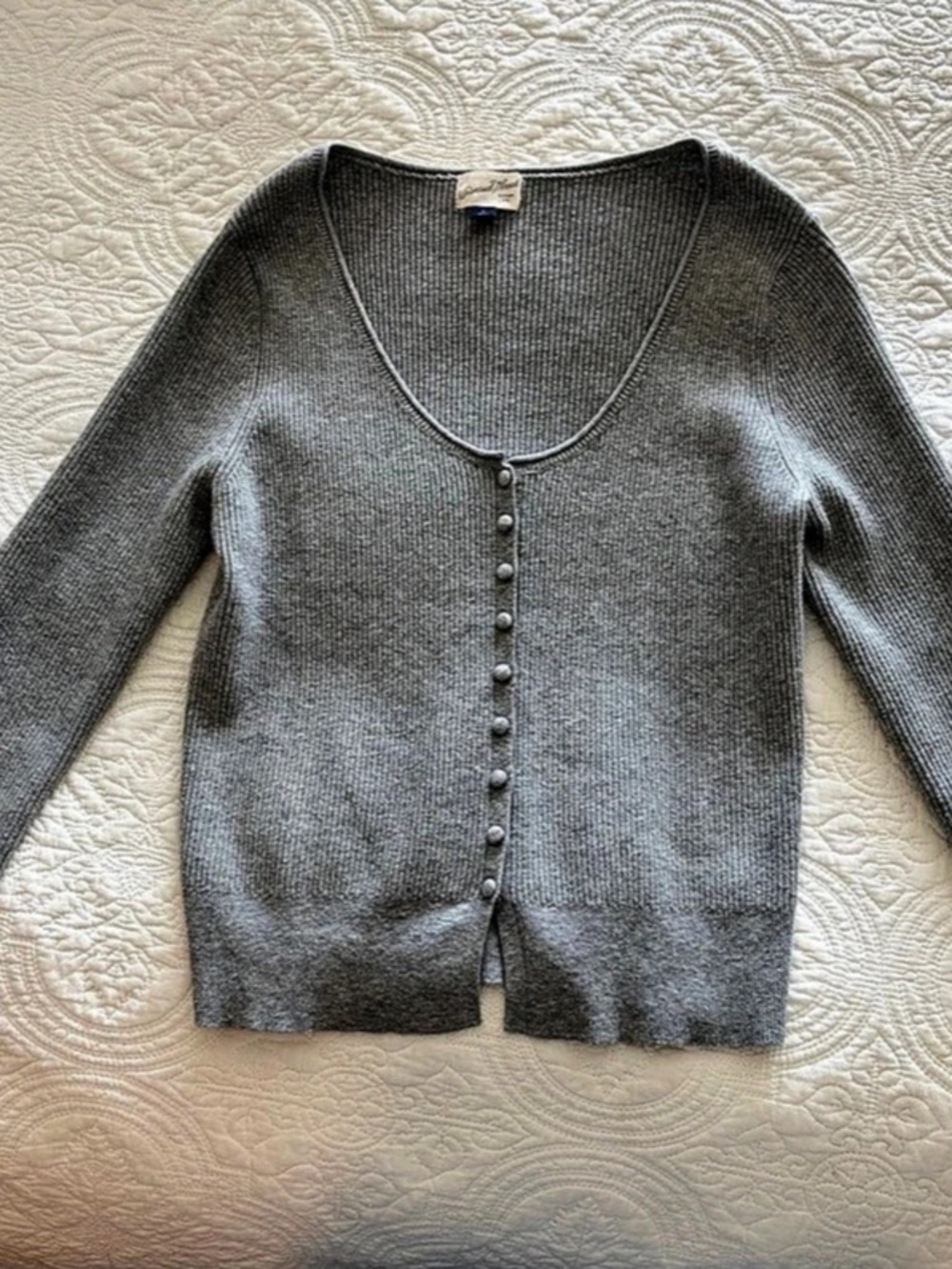 Universal Thread Women's Ribbed Button-Front Cardigan Gray Large Like New